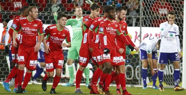 Het kan ook omgekeerd: 'Oostende gaat voor Anderlecht-speler'
