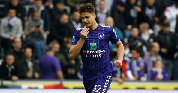 Dendoncker mag weer dromen van toptransfer: 'Interesse uit Spanje'