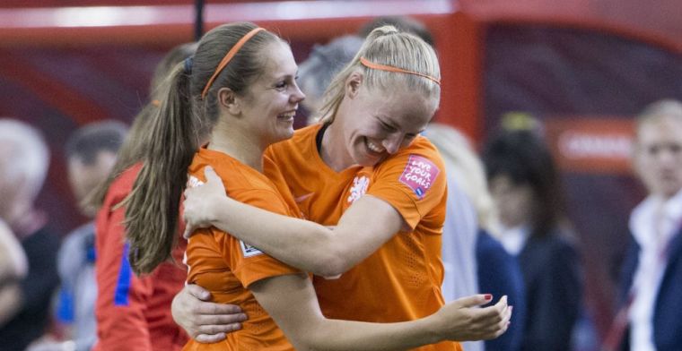 Update: Definitief Nederlands gezelschap voor Martens bij FC Barcelona