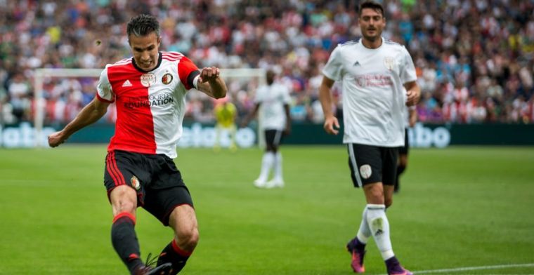 Van Persie start voorbereiding tien dagen eerder dan Feyenoord-selectie