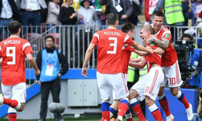 Perfecte WK-start Rusland: historische grote zege op pover Saudi-Arabië