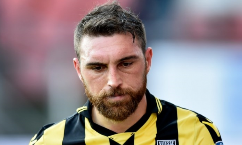 Vitesse-aanvoerder zegt Vitesse vaarwel en zet loopbaan voort in VS