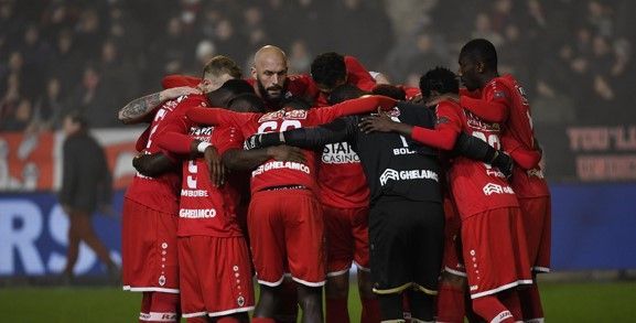 OFFICIEEL: Pitroipa heeft nieuwe ploeg en trekt naar Franse tweede klasse