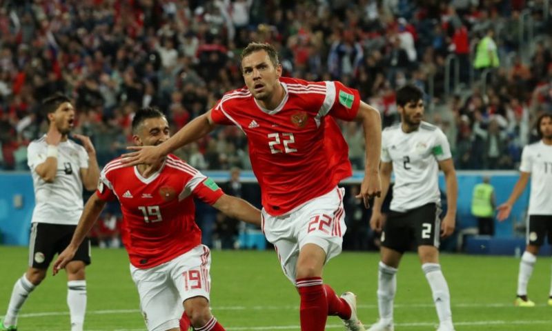 Rusland stunt weer en is zo goed als zeker van de achtste finales