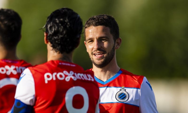 Club maakt gehakt van amateurploeg, Schrijvers maakt meteen vier(!) goals Afbeelding: Club maakt gehakt van amateurploeg, Schrijvers maakt meteen vier(!) goals