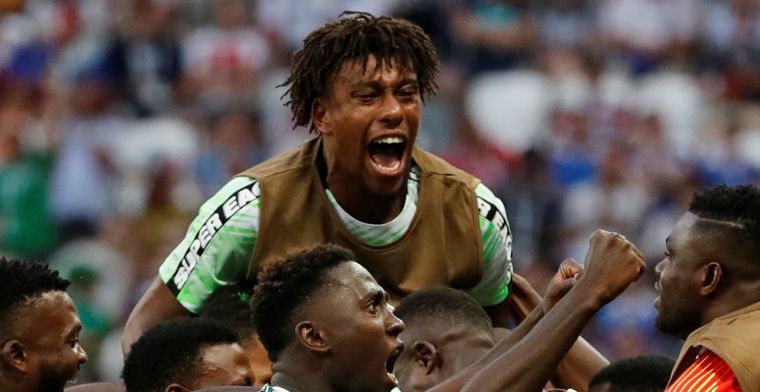 Nigeria bewijst Argentinië een dienst en blijft in de race voor de tweede ronde