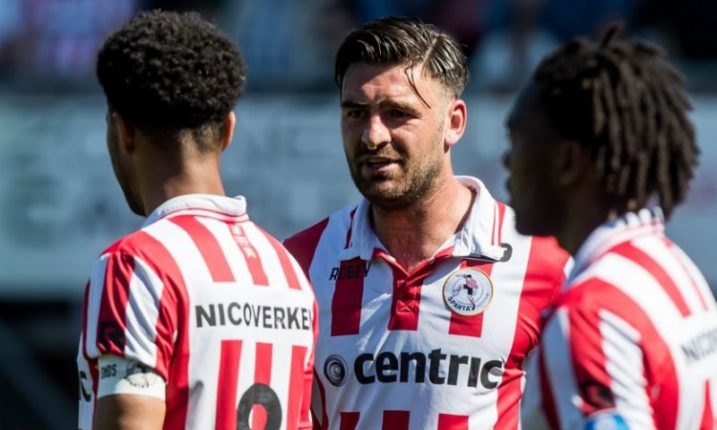 Fischer tekent voor twee jaar bij promovendus na Sparta-debacle: Afbeelding: Fischer tekent voor twee jaar bij promovendus na Sparta-debacle: