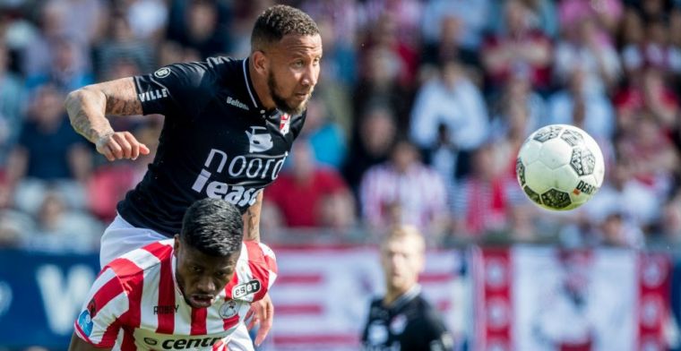 FC Emmen laat verdediger gaan: Ja, daar ga ik natuurlijk niet op wachten