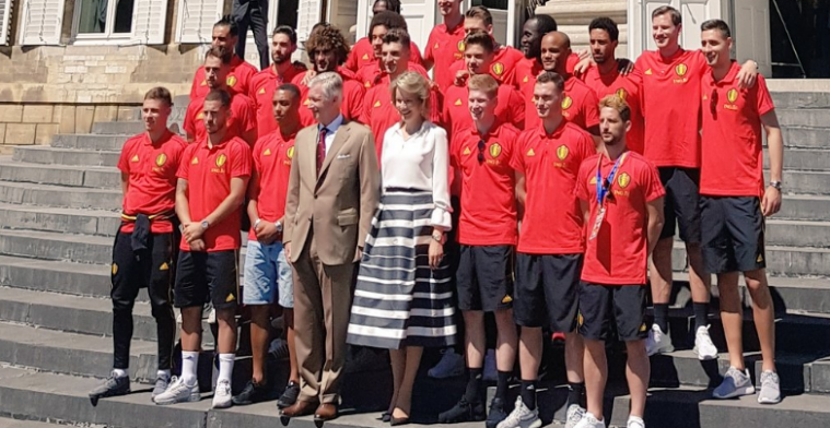 Rode Duivels worden ontvangen door Koning Filip en hebben lak aan protocol