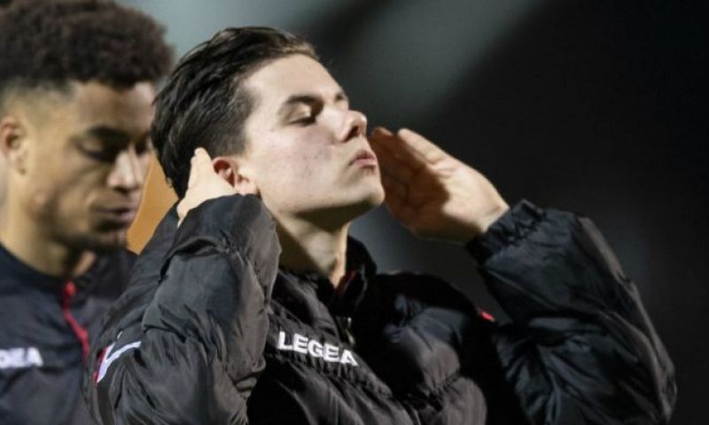 'Kadioglu negeerde vijf Eredivisie-aanbiedingen; Feyenoord en AZ hadden interesse' Afbeelding: 'Kadioglu negeerde vijf Eredivisie-aanbiedingen; Feyenoord en AZ hadden interesse'