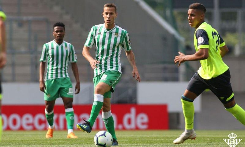 El Mönchengladbach inflige al Betis su primera derrota del verano Imagen: El Mönchengladbach inflige al Betis su primera derrota del verano