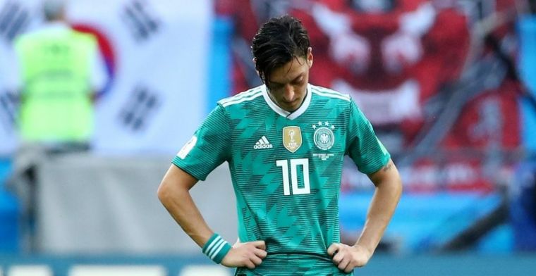 Özil reageert eindelijk op controversiële foto: 'Ik zou de foto hebben genomen'
