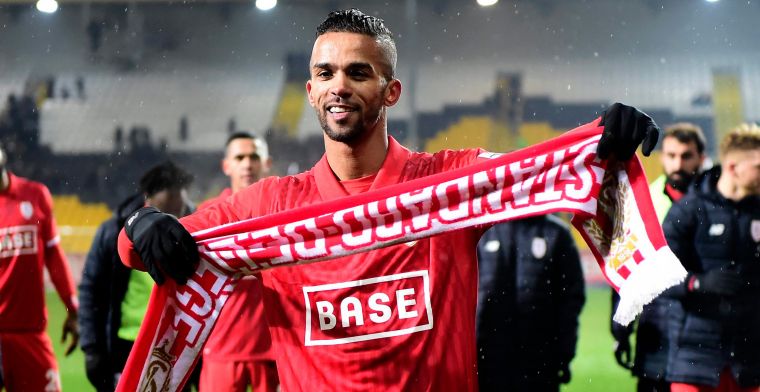 Carcela liep een aparte blessure op vlak voor zijn doelpunt tegen Ajax