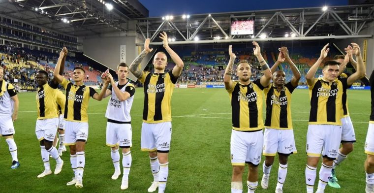 LIVE-discussie: Slutsky wijzigt Vitesse op twee plaatsen tegen Van Wolfswinkel