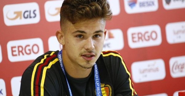 'Nieuw snertseizoen kan Dendoncker duur te staan komen: contract wordt herbekeken'