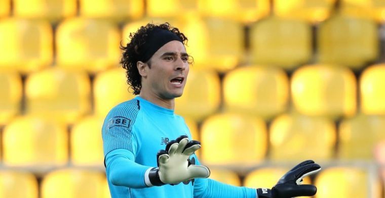 'Standard haalt opgelucht adem: Napoli verlaat de piste Ochoa'