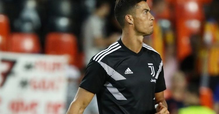BOMBAZO | Cristiano Ronaldo se marcha de Mestalla expulsado por roja directa