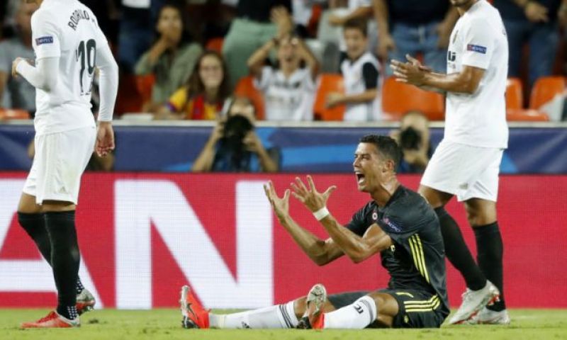 Zus Ronaldo schreeuwt moord en brand: 'Ze willen mijn broer vernietigen' Afbeelding: Zus Ronaldo schreeuwt moord en brand: 'Ze willen mijn broer vernietigen'