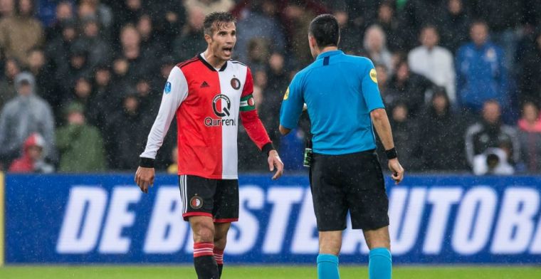 Van Persie bezorgt Advocaat vervelend Utrecht-debuut met doelpunt in slotfase