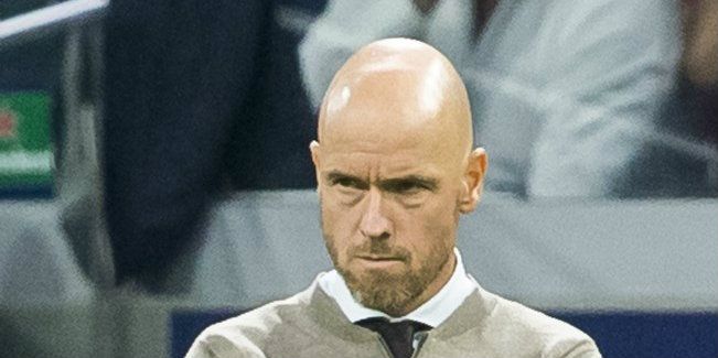 Ten Hag licht tactische keuze toe: 'Zelfs hij kan verliezen van Luuk de Jong'