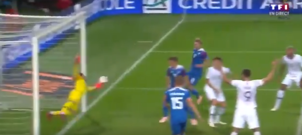 Lloris op zijn best: keeper voorkomt op miraculeuze wijze IJslandse goal