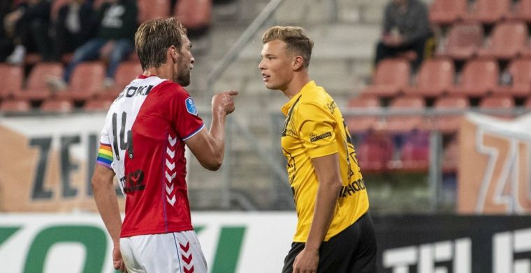 Van Hooijdonk keurt debuterende zoon goed: 'Geen schandalige schwalbe'