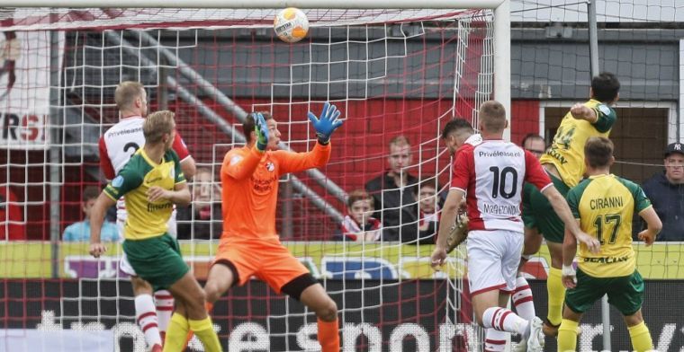 Lukkien: 'Voor de mensen die het willen weten... hij keept gewoon tegen PSV'