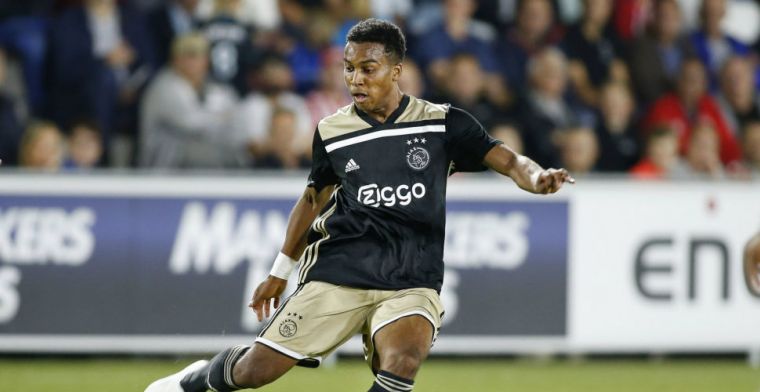 'Mijn tweelingbroer doet het ook goed. Samen in Ajax 1, dat is onze droom'