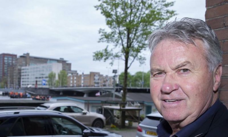 Hiddink niet geschrokken: 'Team is samengesteld door trainers en andere mensen' Afbeelding: Hiddink niet geschrokken: 'Team is samengesteld door trainers en andere mensen'