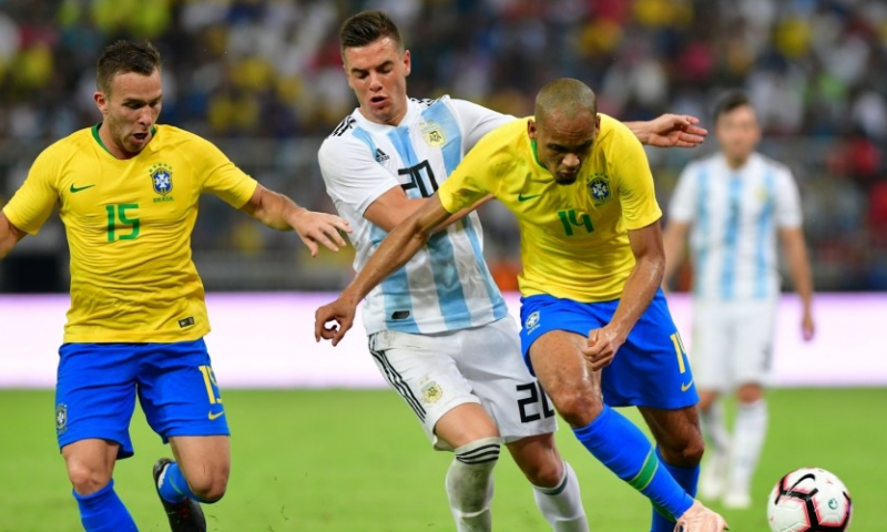 Tagliafico en Argentinië verliezen prestigetopper van Brazilië in blessuretijd Afbeelding: Tagliafico en Argentinië verliezen prestigetopper van Brazilië in blessuretijd