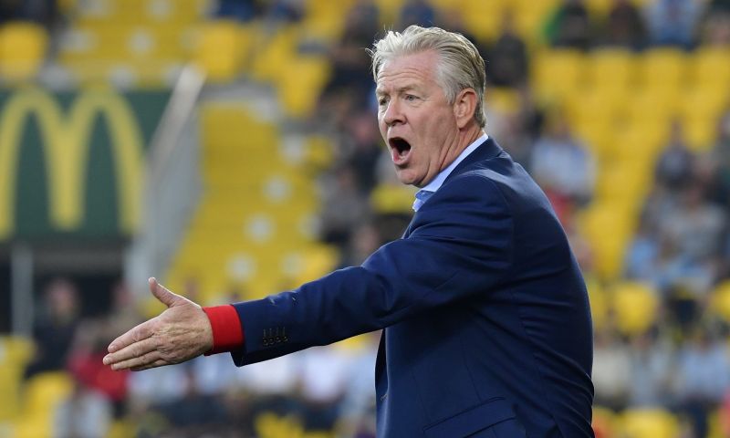 Groot nieuws uit België: trainer van Lokeren opgepakt Afbeelding: Groot nieuws uit België: trainer van Lokeren opgepakt