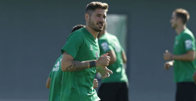 Javi García espera a los análisis para conocer el alcance de su lesión