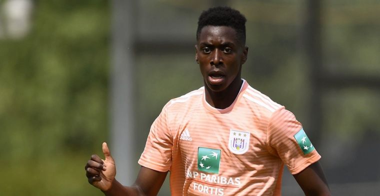 Geen kansen meer voor RSCA-jonkie? 'Middenvelder in actie in Youth League'
