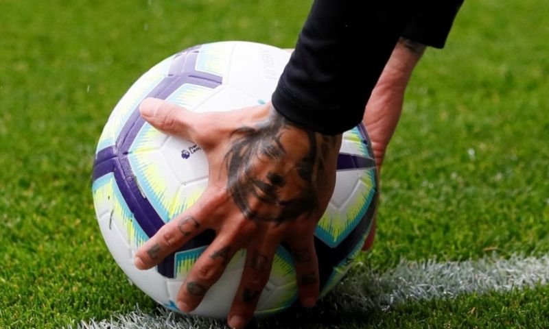 Update: 'Toestand van Hoddle ernstig, maar hij reageert goed op behandelingen' Afbeelding: Update: 'Toestand van Hoddle ernstig, maar hij reageert goed op behandelingen'