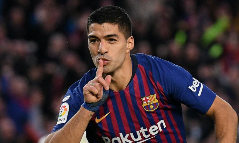 Barcelona komt met schrik vrij bij Rayo Vallecano: Suarez scoort twee keer Afbeelding: Barcelona komt met schrik vrij bij Rayo Vallecano: Suarez scoort twee keer
