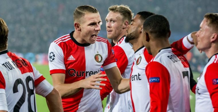 Van Beek zet handtekening onder nieuw contract: 'Blijf hard werken'