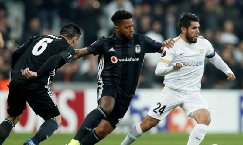Snelle wissel voor Lens: 'Soort kramp die niet weggaat. Denk dat het niet goed is' Afbeelding: Snelle wissel voor Lens: 'Soort kramp die niet weggaat. Denk dat het niet goed is'