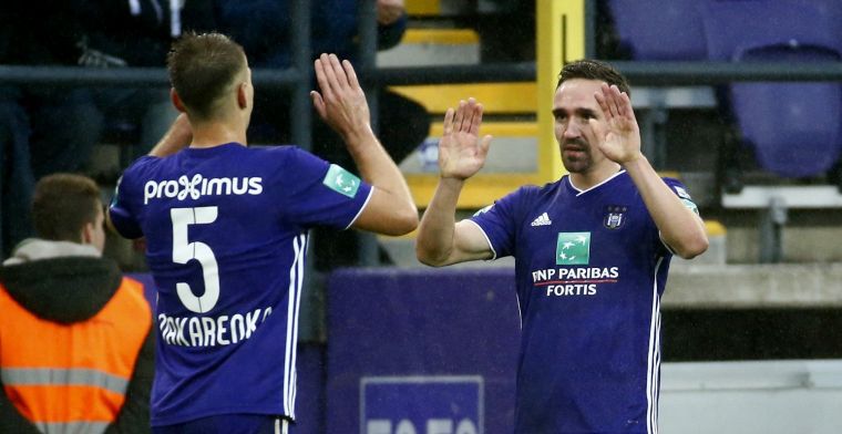 Anderlecht mag Kums bedanken, AA Gent eindigt met negen man