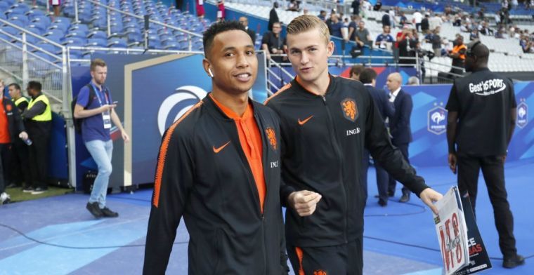 AD: Oranje weer met vier verdedigers, Tete verwijst Dumfries naar de bank