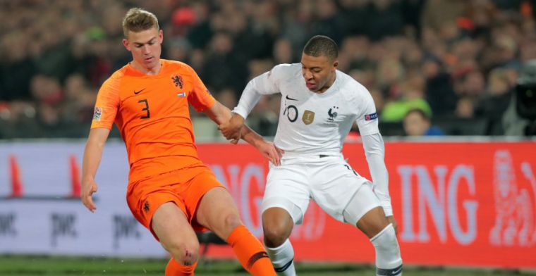 De Ligt geniet van sfeer in de Kuip: 'Ja, dan krijg je wel kippenvel'