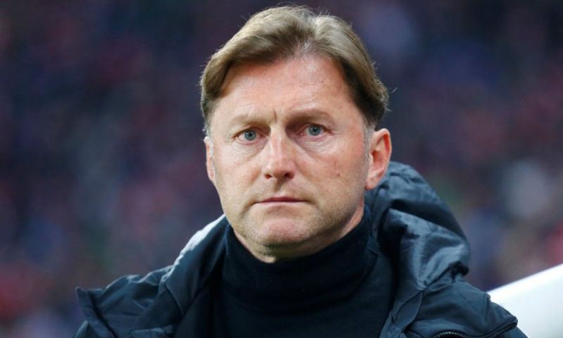 Update: Witte rook uit Southampton: Hasenhüttl tekent contract tot 2021 Afbeelding: Update: Witte rook uit Southampton: Hasenhüttl tekent contract tot 2021