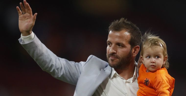 Lachende Van der Vaart: 'Ik zei tegen Ramos: gaat niet gebeuren, wegwezen'