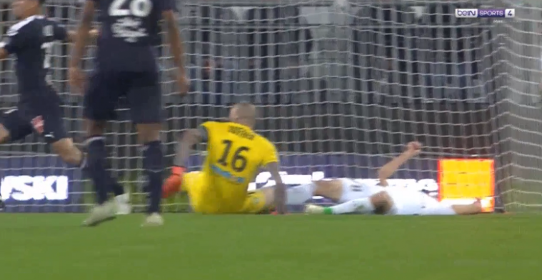 Horrormoment in Frankrijk: Subotic krijgt knie van doelman vól tegen hoofd