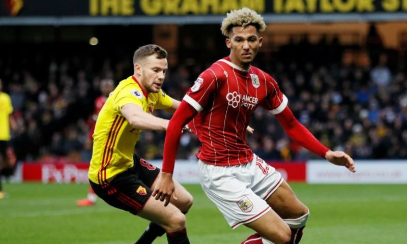 'Liverpool zoekt nieuwe linksback en laat oog vallen op Championship-uitblinker' Afbeelding: 'Liverpool zoekt nieuwe linksback en laat oog vallen op Championship-uitblinker'