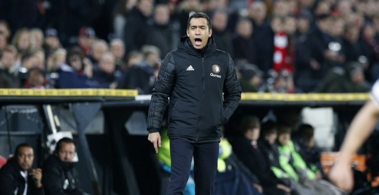 Van Bronckhorst hoort Van Persie-uitspraken: 'Dat gaat misschien wel iets te ver'