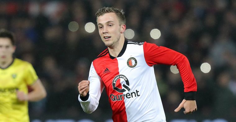 LIVE-discussie: Van Persie waagt zich niet aan kunstgras, debutant bij Feyenoord