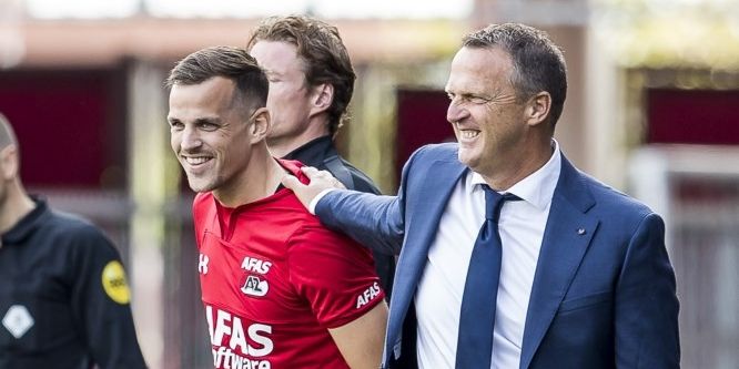 'Ik heb een goede band met Van den Brom, ondanks dat mijn positie klote is'