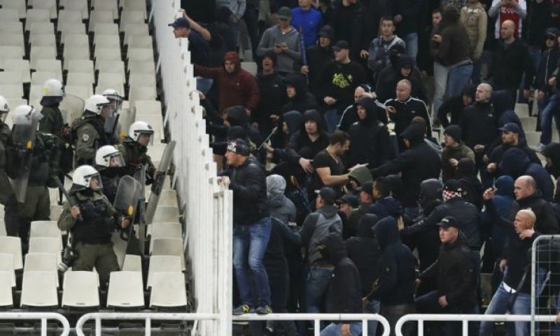 Ajax-fans kunnen tickets voor achtste finale boeken: UEFA stelt onderzoek uit Afbeelding: Ajax-fans kunnen tickets voor achtste finale boeken: UEFA stelt onderzoek uit