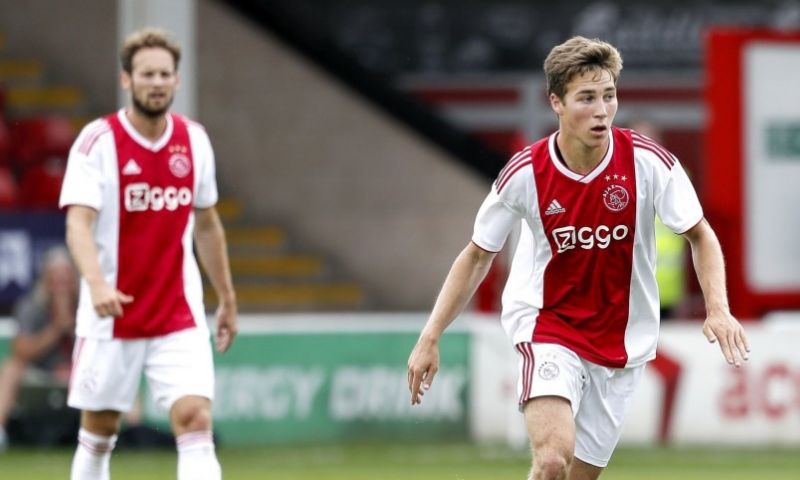 Voorzitter 'kraamkamer' AFC: 'Ajax mag ons beter behandelen, band met AZ beter' Afbeelding: Voorzitter 'kraamkamer' AFC: 'Ajax mag ons beter behandelen, band met AZ beter'