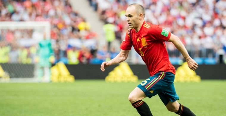 Iniesta kan als trainer terug naar Barcelona: 'Zie mezelf wel als een coach'